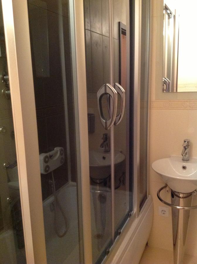 Apartment Point *